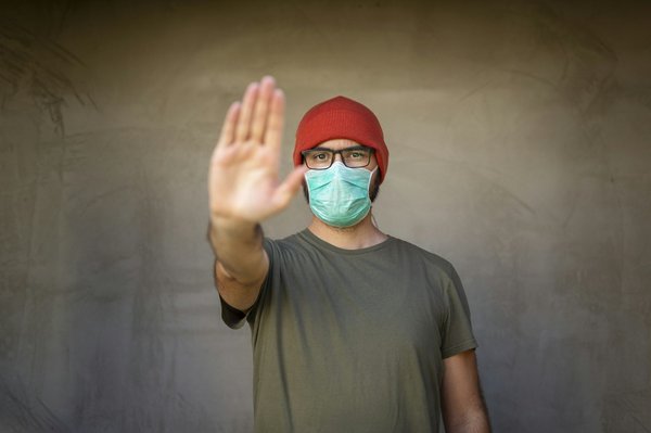 How to create a meal plan for a week-long camping trip in the UK?