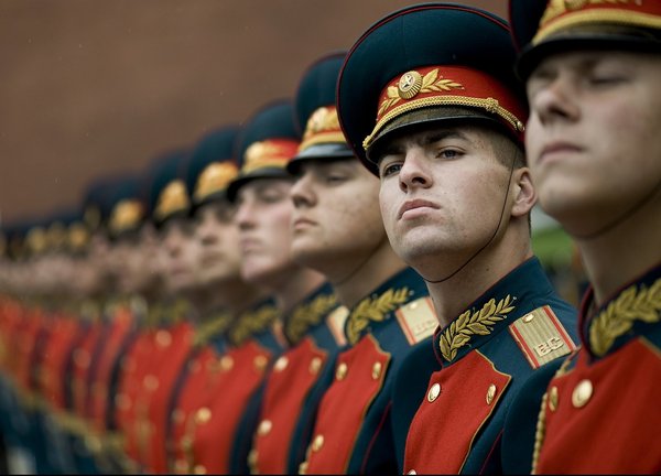 What are the best UK cruises for exploring the history of British military uniforms?