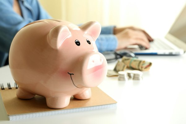 What are the cheapest ways to experience the Liverpool Biennial art festival?